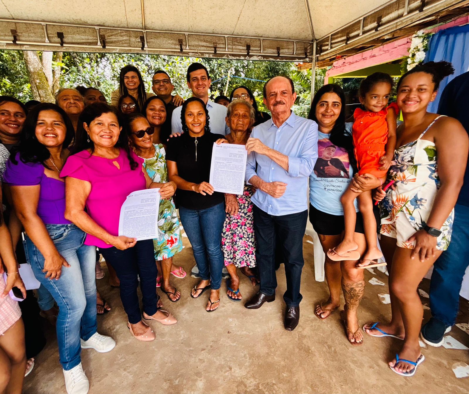 Dr. Julinho assina contrato do Minha Casa Minha Vida Rural beneficiando comunidade Santa Maria, Imóveis Unaí