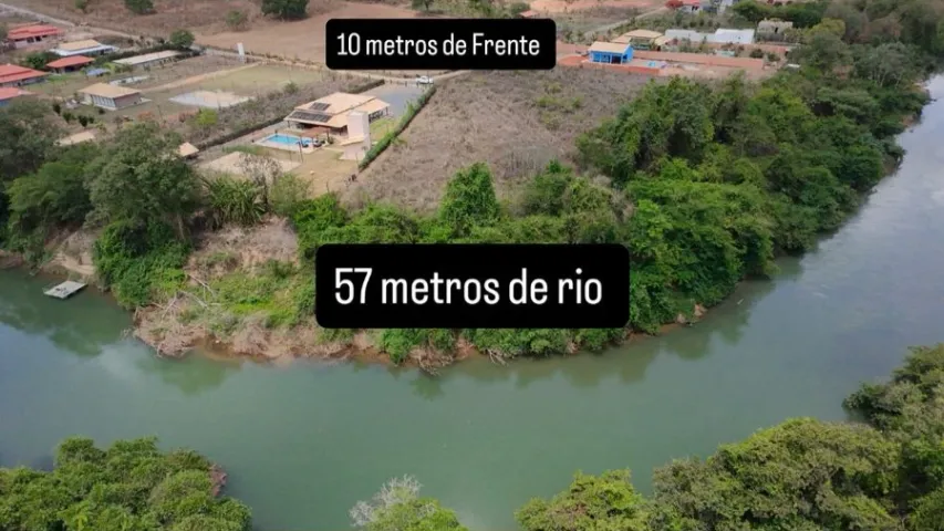 Ch&aacute;cara &agrave; Venda as margens Rio Preto, apenas 14 km de Una&iacute;, Im&oacute;veis Una&iacute;